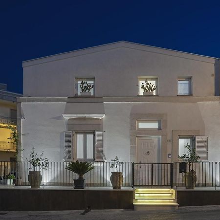 Casa Vacanze "Oceano mare" Pozzallo Exterior foto
